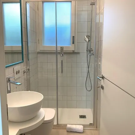 Seaview Lazzaretto Apartment *